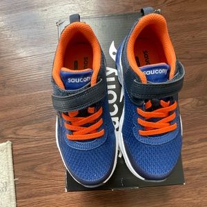 Navy and Orange Saucony Boys' Wind Alternative Closure 2.0 Running Shoes